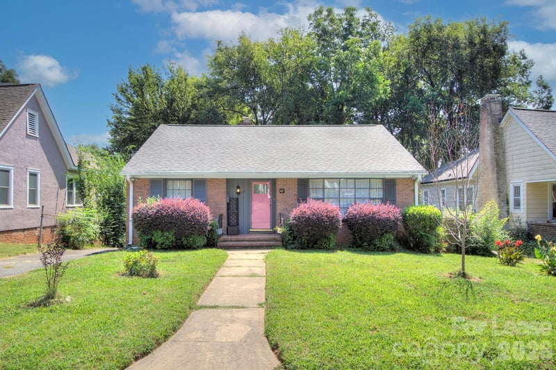 629 Grandin Road, Charlotte, NC - 2 beds, 2 baths, 1,777 sqft - $2,850