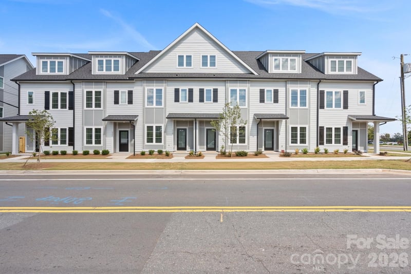 246 Freeland Lane, Charlotte, NC - 3 beds, 3.5 baths, 1,875 sqft - $549,900