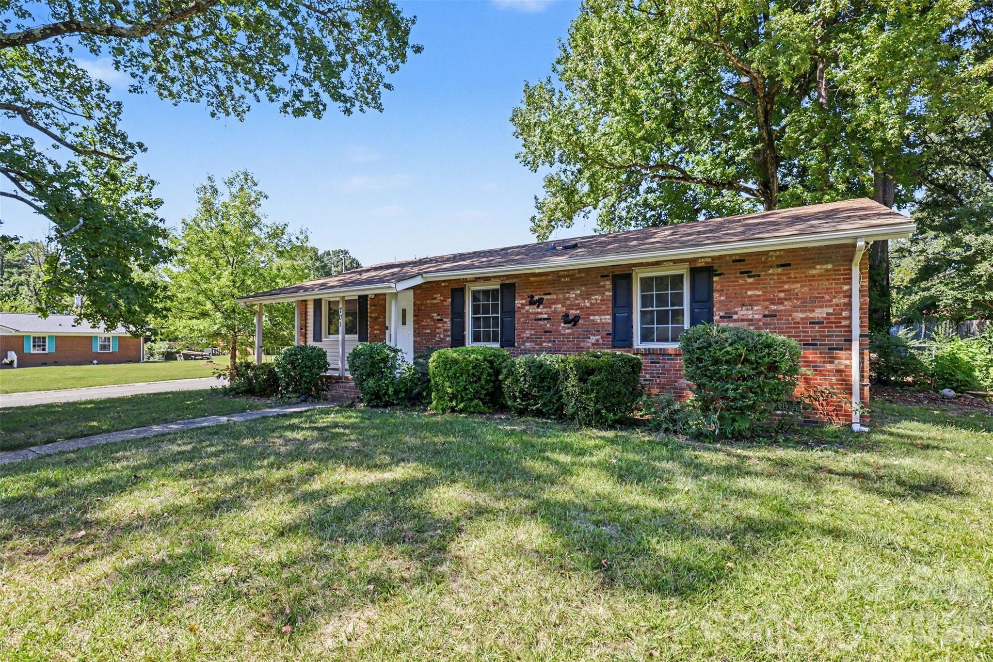 701 Bilmark Avenue, Charlotte, NC. property listing photo