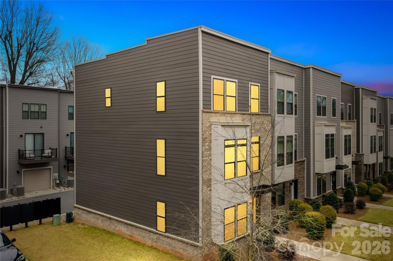 563 Nantahala Drive, Charlotte, NC - 3 beds, 2.5 baths, 1,812 sqft - $409,000
