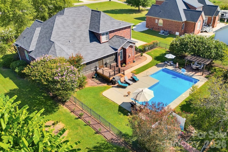 1177 Springlake Road, York, SC - 4 beds, 3.5 baths, 3,904 sqft - $775,000