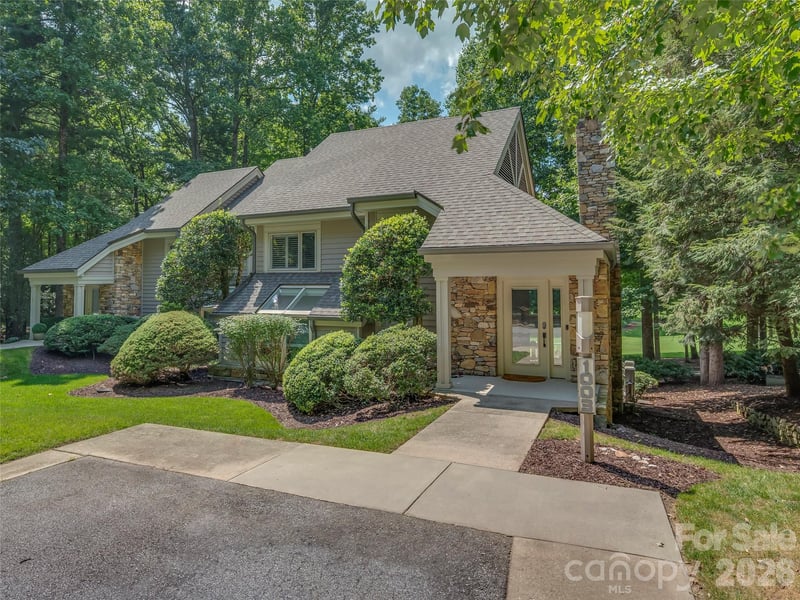 1003 Indian Cave Road, Hendersonville, NC - 2 beds, 2 baths, 1,874 sqft - $560,000