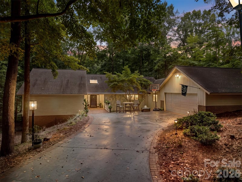 27 Timberidge Drive, Lake Wylie, SC - 4 beds, 3.5 baths, 3,869 sqft - $950,000