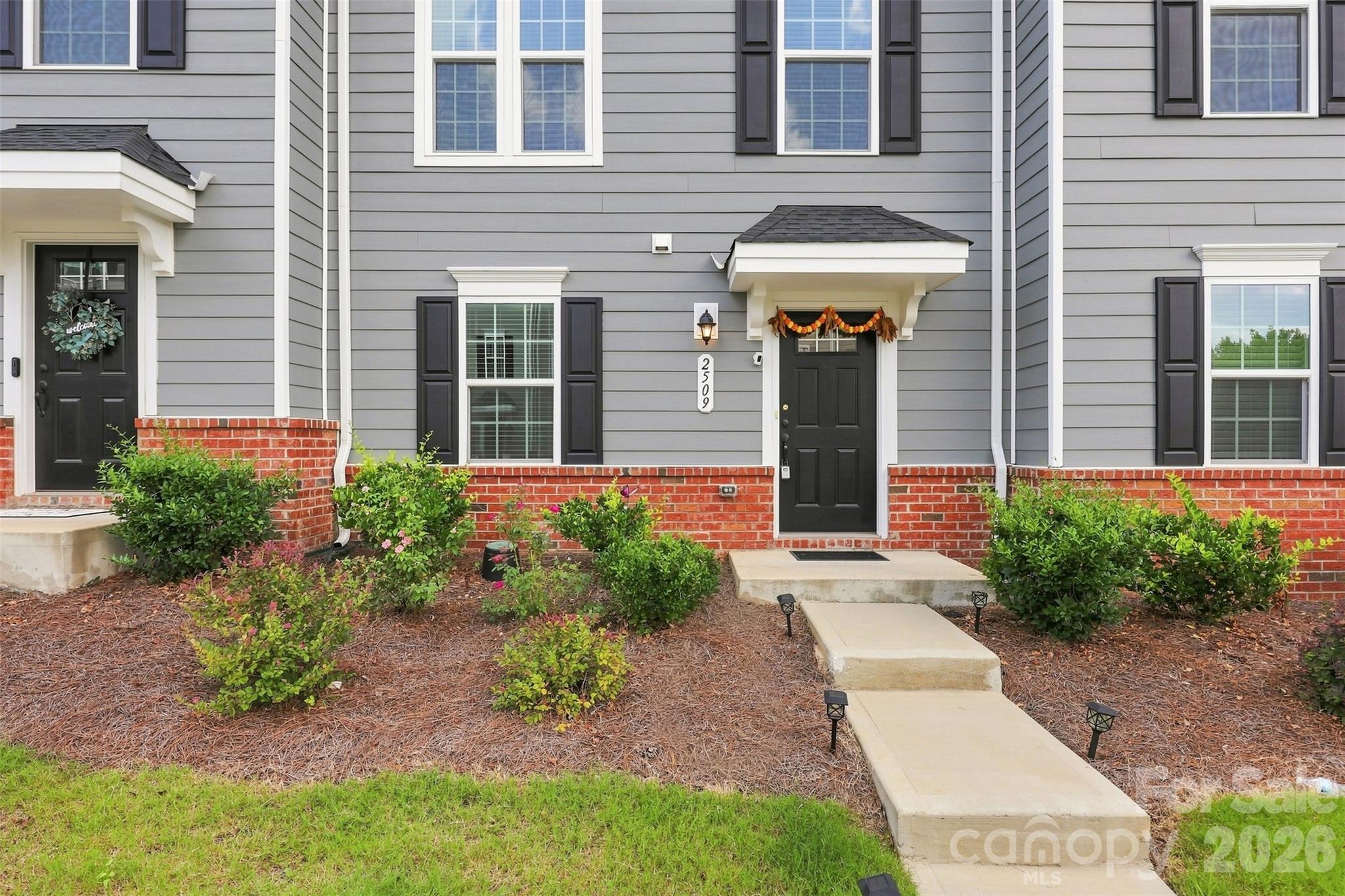 2509 Autumn Olive Ln, Matthews, NC 28104. property listing photo