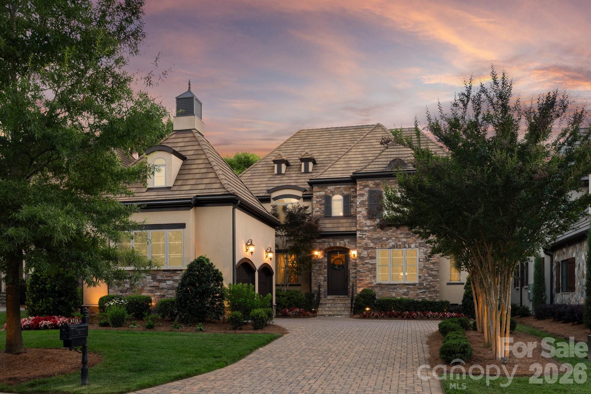 8718 Thornbury Place, Waxhaw, NC. property listing photo