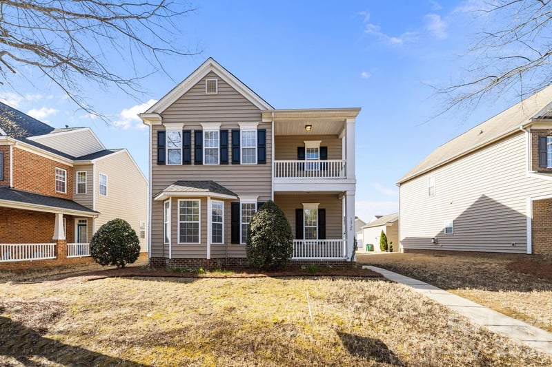 10724 Alvarado Way, Charlotte, NC - 3 beds, 2.5 baths, 2,285 sqft - $2,595