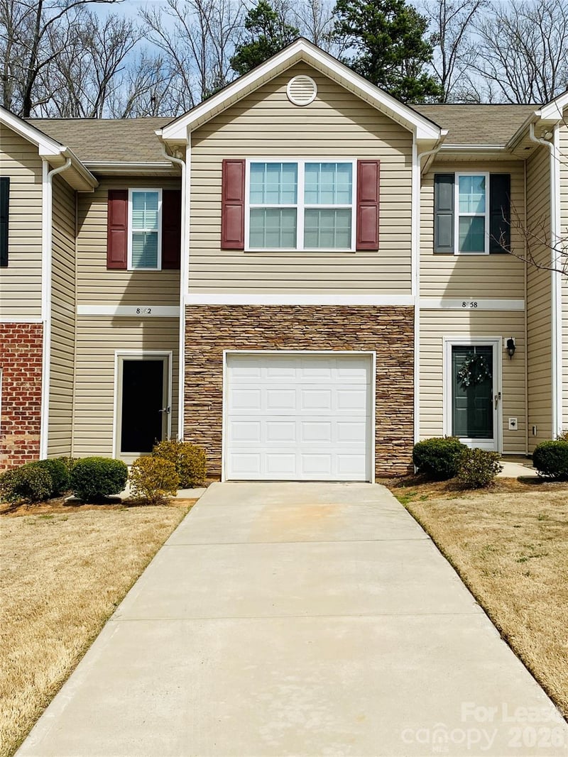 8962 Bradstreet Commons Way, Charlotte, NC - 2 beds, 2.5 baths, 1,504 sqft - $1,750