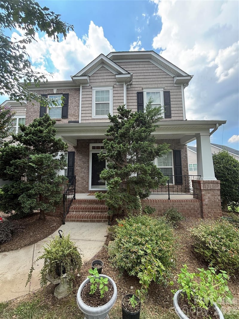 4113 Kalispell Lane, Charlotte, NC - 5 beds, 3 baths, 3,790 sqft - $3,450