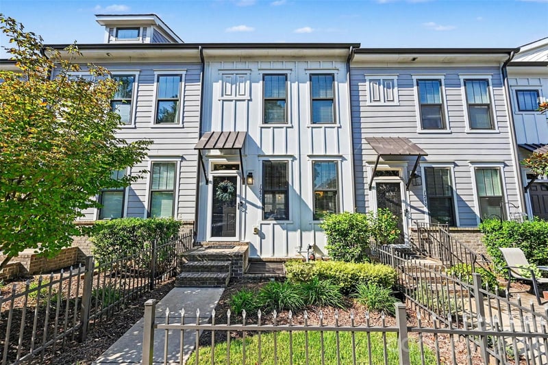 129 Capital Avenue C, Mooresville, NC - 2 beds, 2.5 baths, 1,644 sqft - $369,000