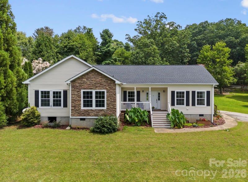 97 Meadowview Drive, Saluda, NC - 3 beds, 2 baths, 2,128 sqft - $525,000