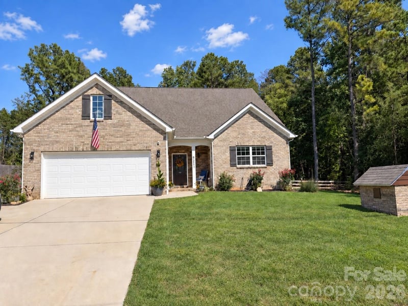 9201 Providence Road S, Waxhaw, NC - 3 beds, 3.5 baths, 2,481 sqft - $584,900
