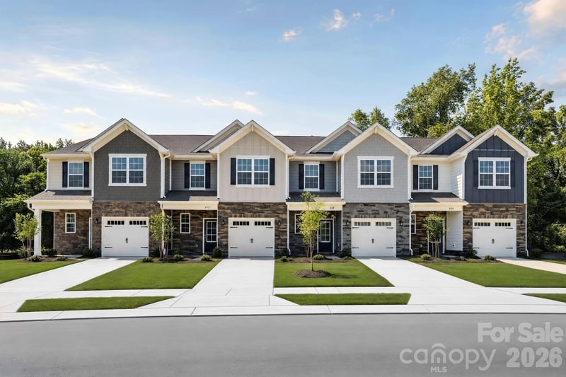 712 Sparano Loop Apt 175, York, SC - 3 beds, 2.5 baths, 1,661 sqft - $247,499