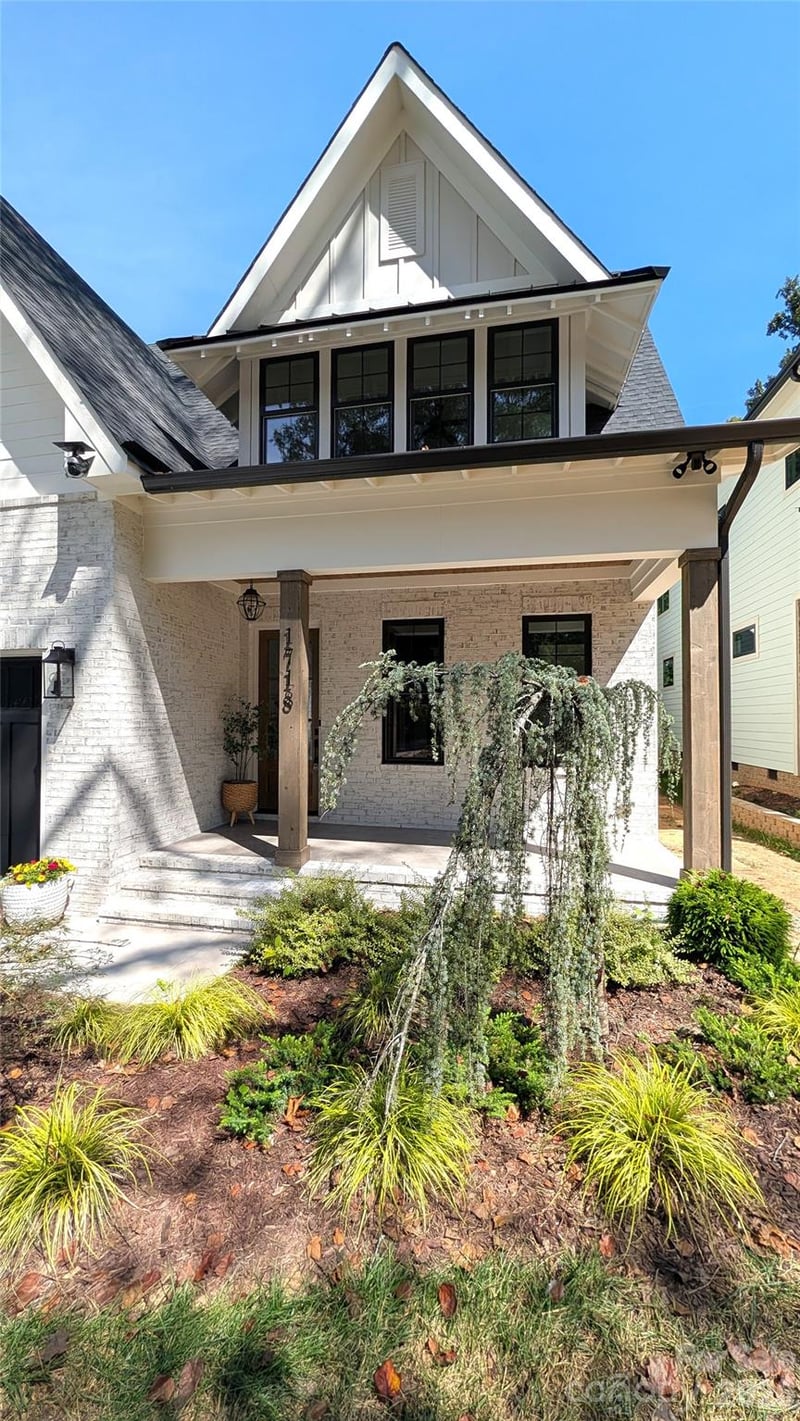 1718 Seifert Circle, Charlotte, NC - 6 beds, 5 baths, 3,910 sqft - $1,750,000