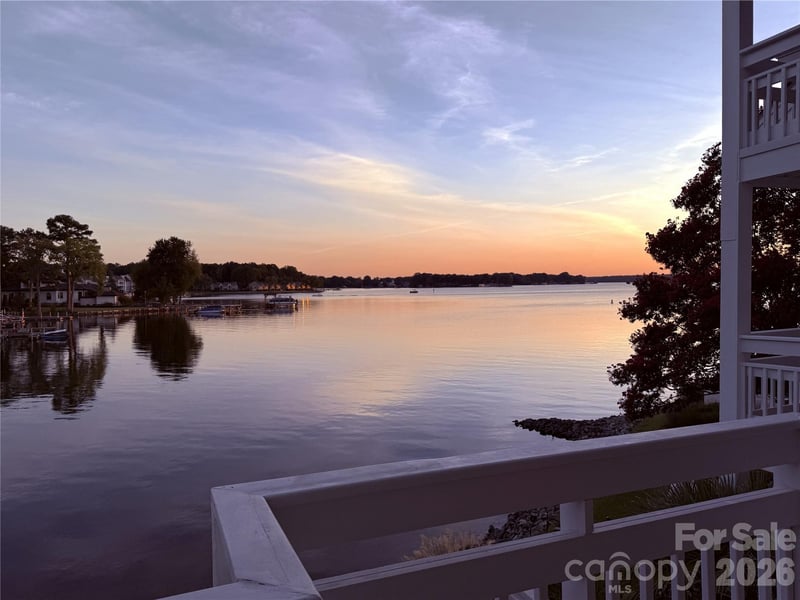 17925 Kings Point Drive D, Cornelius, NC - 3 beds, 3 baths, 2,047 sqft - $1,090,000