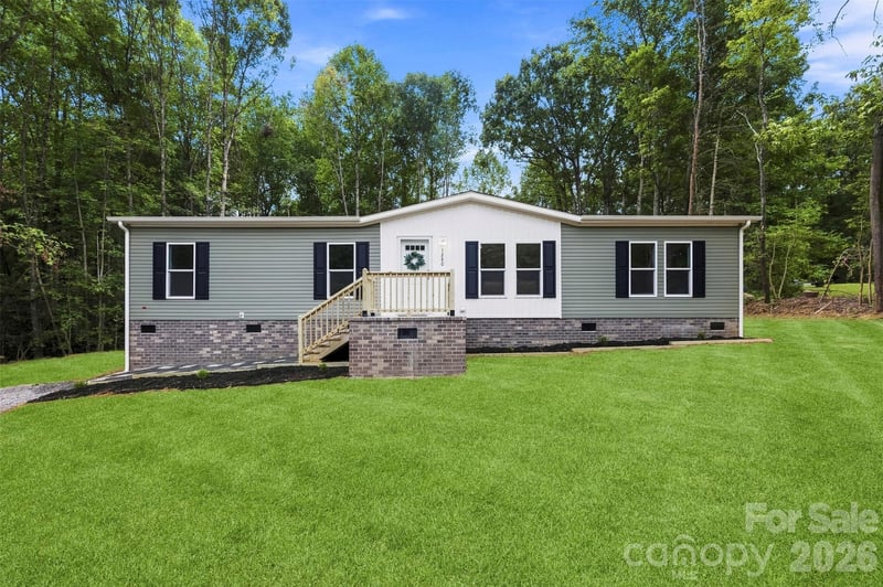 1280 Forest Ridge Road, Bessemer City, NC - 4 beds, 2 baths, 1,737 sqft - $255,000