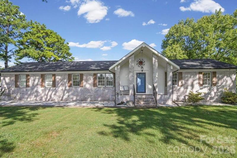 4410 Coddle Creek Drive, Concord, NC - 3 beds, 2.5 baths, 1,730 sqft - $450,000