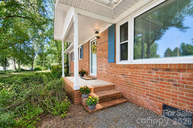 2281 Munsen Road, Concord, NC - 3 beds, 1.5 baths, 1,243 sqft - $275,000