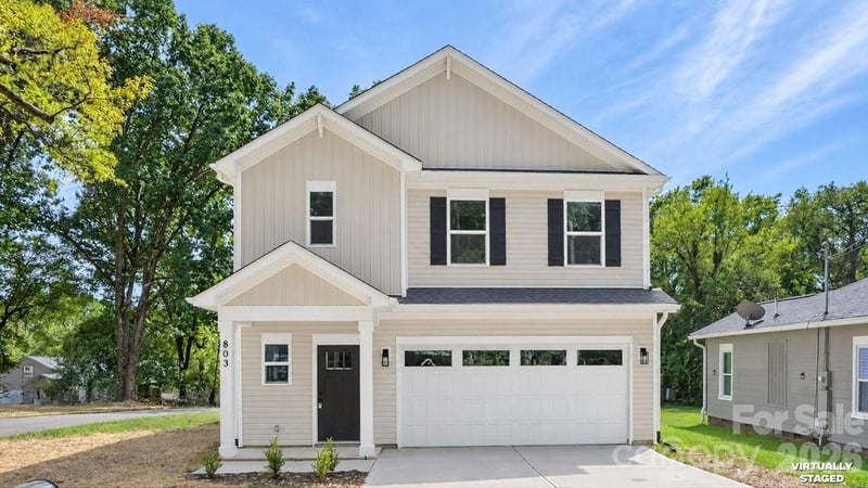 727 Key Street W, Charlotte, NC - 3 beds, 2.5 baths, 1,614 sqft - $349,900