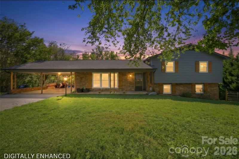 2935 Palmer Place, Hudson, NC - 4 beds, 3 baths, 2,114 sqft - $310,000