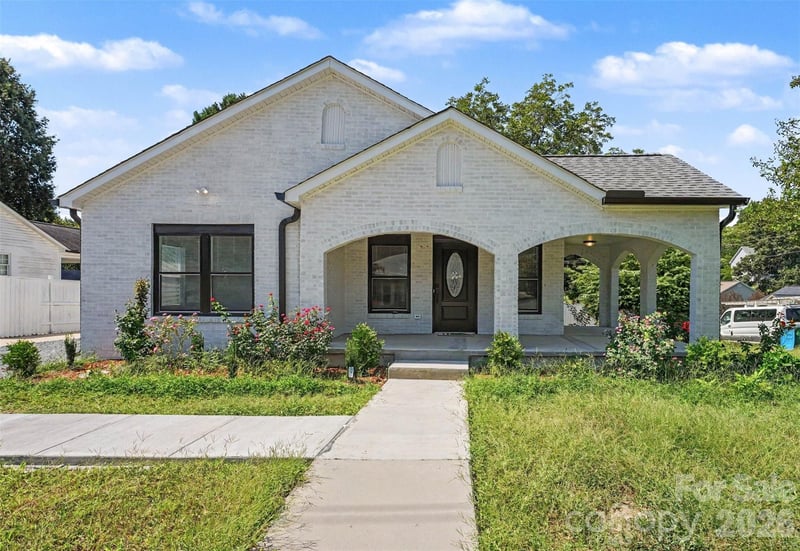 600 S Chapel Street, Landis, NC - 3 beds, 3 baths, 1,625 sqft - $370,000