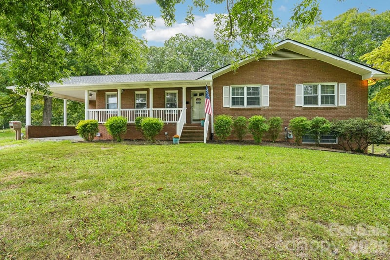 442 Patrick Road, Gastonia, NC - 3 beds, 2 baths, 1,585 sqft - $399,000