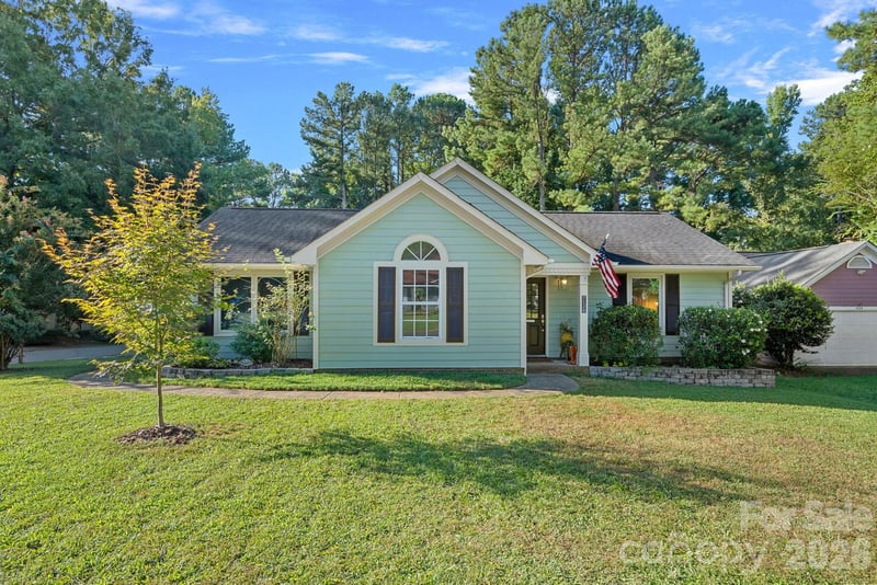 7120 Chattanooga Lane, Mint Hill, NC - 3 beds, 2 baths, 1,427 sqft - $419,000