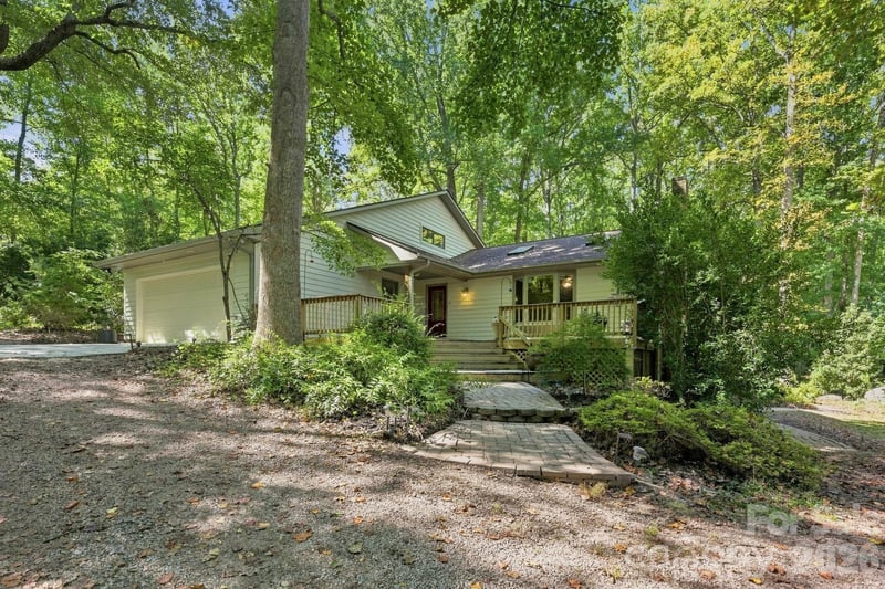 19317 Davidson Concord Road, Davidson, NC - 4 beds, 3 baths, 2,800 sqft - $1,150,000