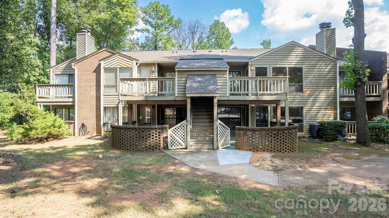 1612 Sharon Road W Apt 68, Charlotte, NC - 2 beds, 2 baths, 942 sqft - $170,000