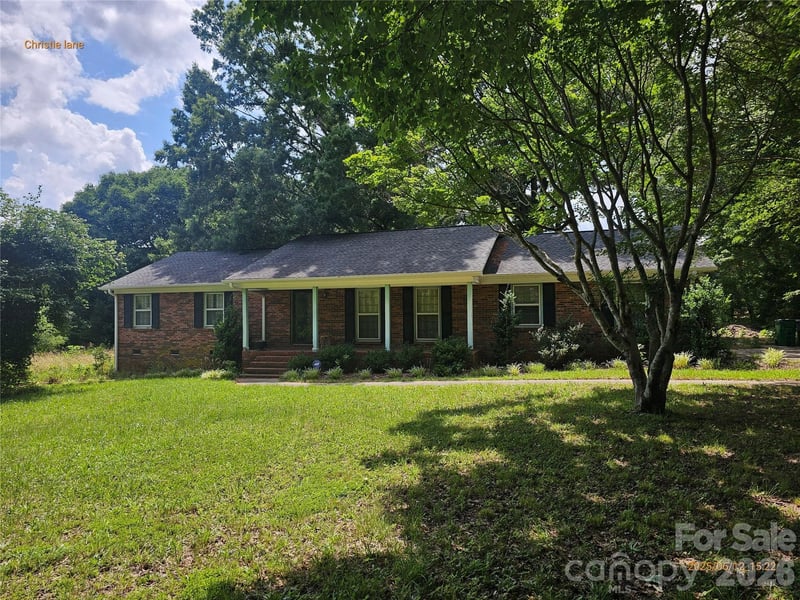 7616 Christie Lane, Charlotte, NC - 3 beds, 2 baths, 1,618 sqft - $299,900