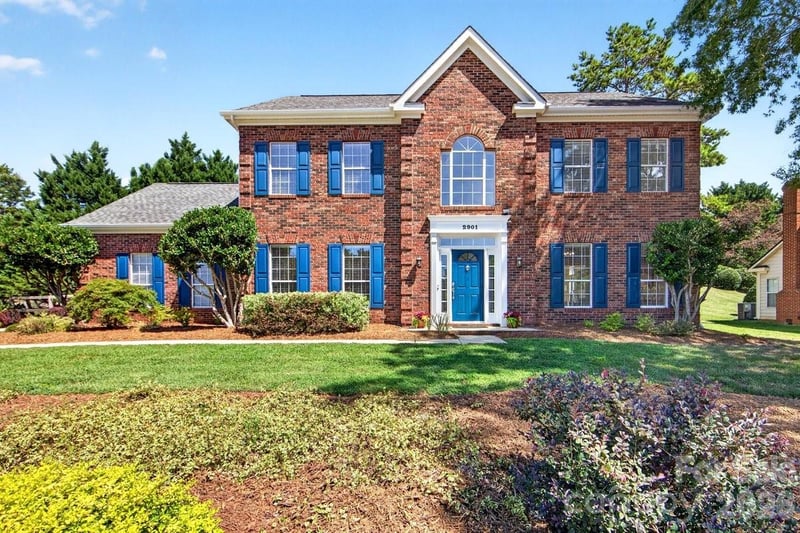 2901 Firewood Drive, Matthews, NC - 4 beds, 2.5 baths, 2,400 sqft - $500,000
