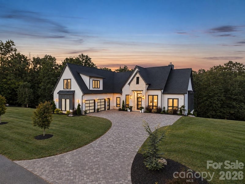 323 Chukar Way, Fletcher, NC - 4 beds, 3.5 baths, 3,761 sqft - $1,575,000
