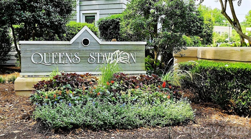 222 Queens Road Apt 66, Charlotte, NC - 2 beds, 1.5 baths, 898 sqft - $339,000