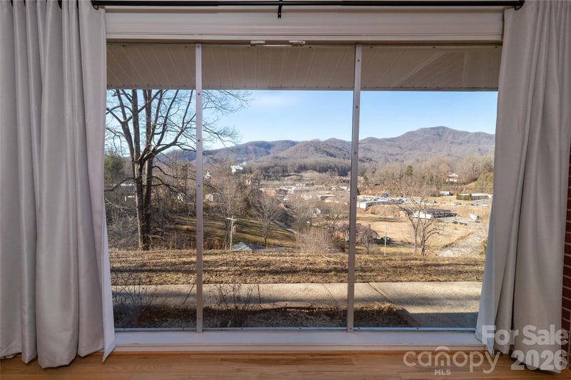 223 Cherry Street, Sylva, NC - 3 beds, 1.5 baths, 1,749 sqft - $375,000