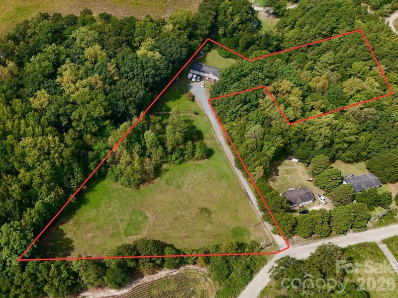 2292 Thornwell Road, Lancaster, SC - 3 beds, 2 baths, 2,128 sqft - $225,000