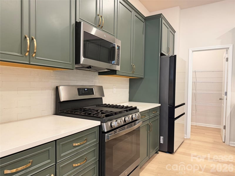 5757 Coulee Lane, Charlotte, NC - 3 beds, 2.5 baths, 2,001 sqft - $2,450