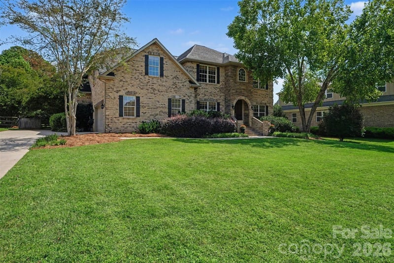 120 Palos Verde Drive, Mooresville, NC - 4 beds, 3.5 baths, 3,543 sqft - $850,000