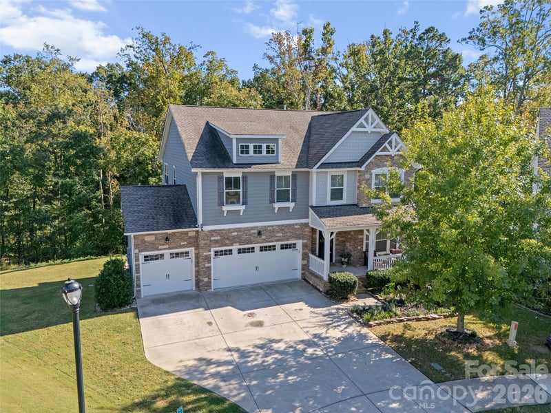 423 Crisfield Court, York, SC - 7 beds, 4 baths, 4,746 sqft - $725,000