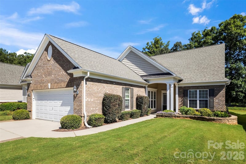1966 Links View Drive, Indian Land, SC - 3 beds, 3 baths, 2,747 sqft - $615,000