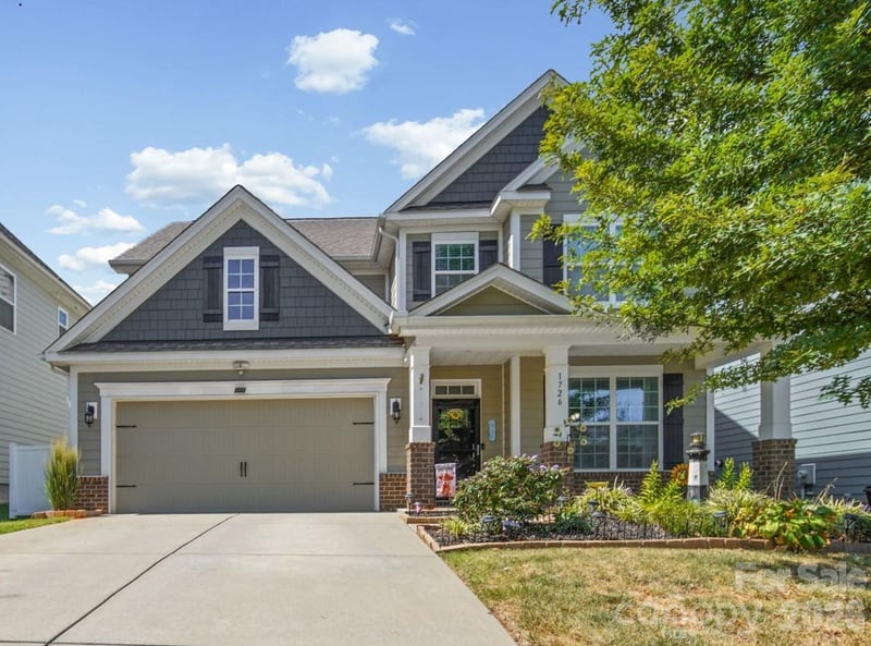1726 Santa Clara Trace, Clover, SC - 4 beds, 3.5 baths, 2,728 sqft - $530,000