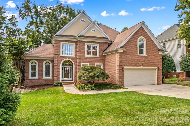 12822 Cadgwith Cove Drive, Huntersville, NC - 6 beds, 5.5 baths, 4,701 sqft - $895,000