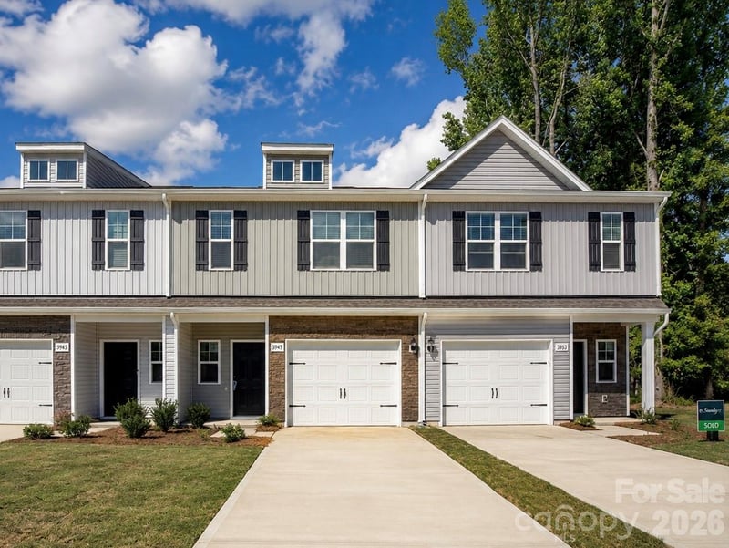 3031 Aberleaf Lane, Charlotte, NC - 3 beds, 2.5 baths, 1,551 sqft - $292,990