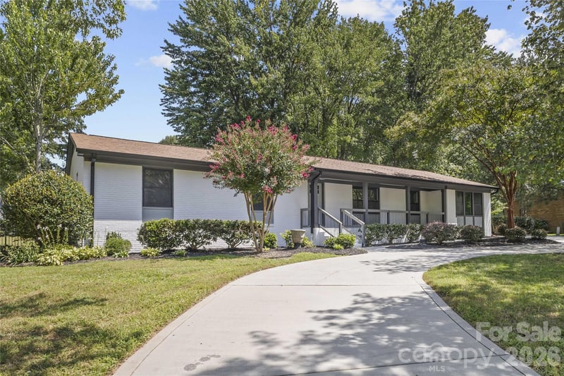 614 S Magnolia Street, Mooresville, NC - 4 beds, 3 baths, 2,449 sqft - $619,500
