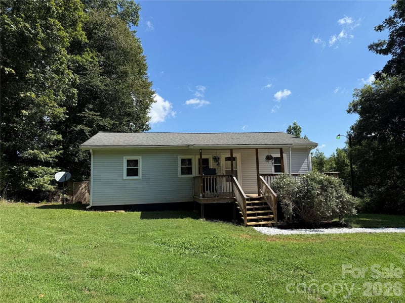 44 Oak Hill Road, Nebo, NC - 2 beds, 2 baths, 1,170 sqft - $259,900