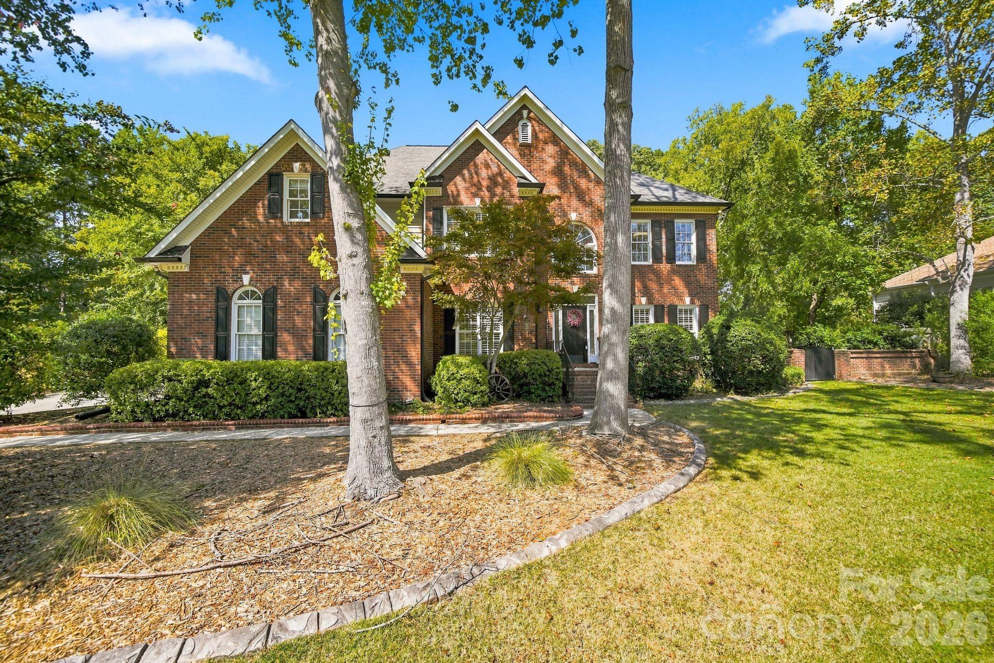 6821 Hollow Oak Drive, Mint Hill, NC. property listing photo