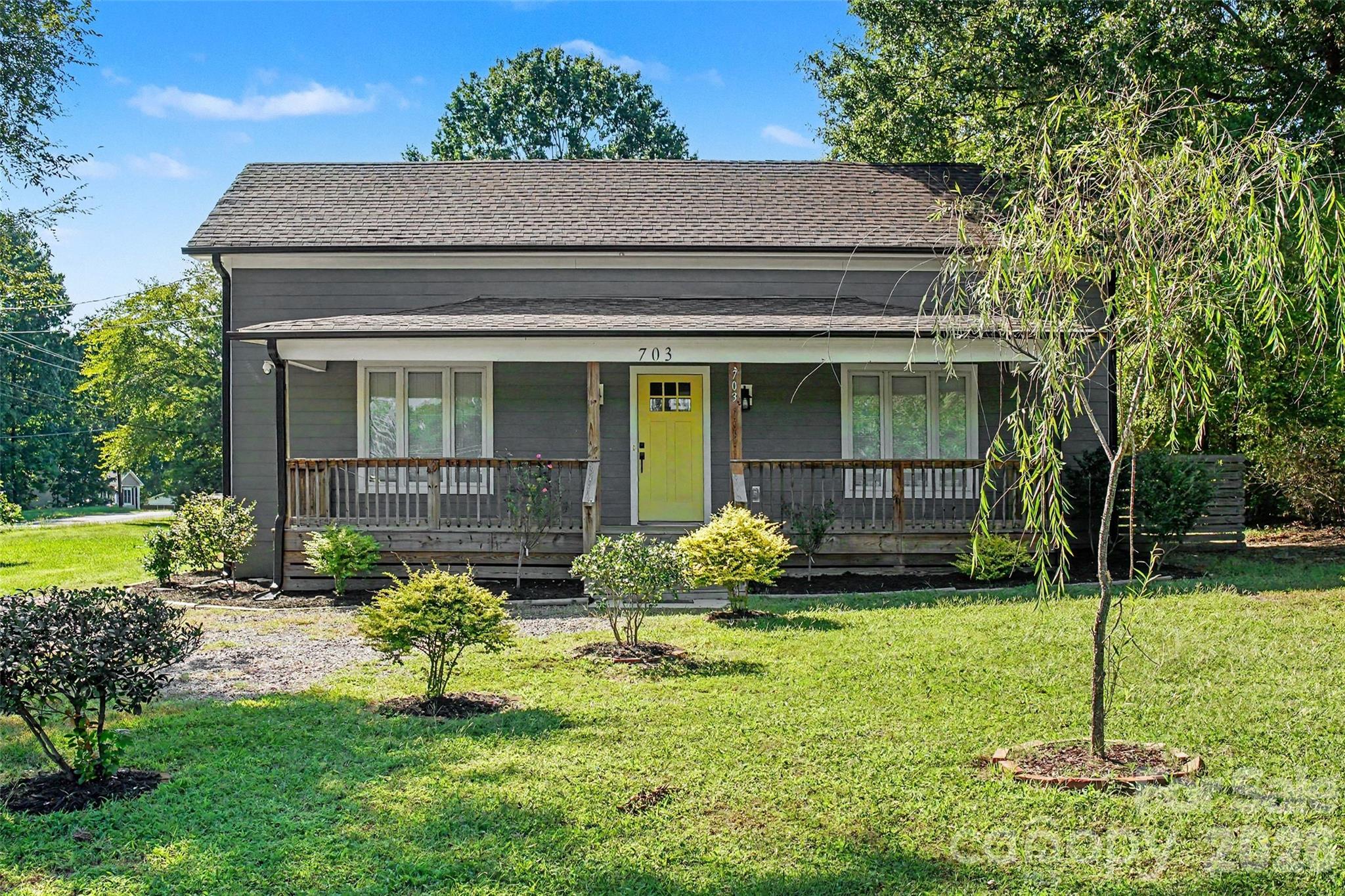 703 N Enochville Ave, Kannapolis, NC 28081. property listing photo