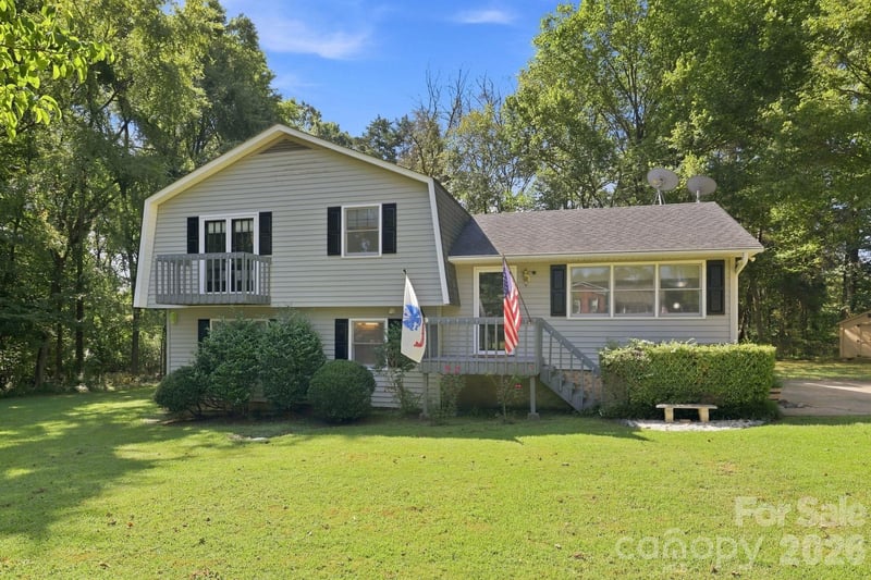 5421 Woodside Drive, Rock Hill, SC - 4 beds, 3 baths, 1,934 sqft - $390,000