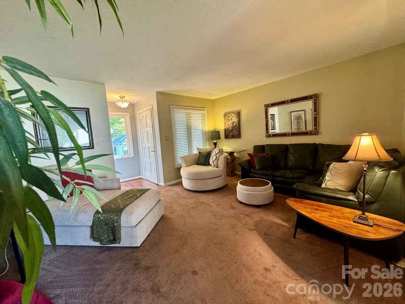 1905 Meadowlark Lane Apt 32, Charlotte, NC - 1 bed, 1 bath, 732 sqft - $109,900