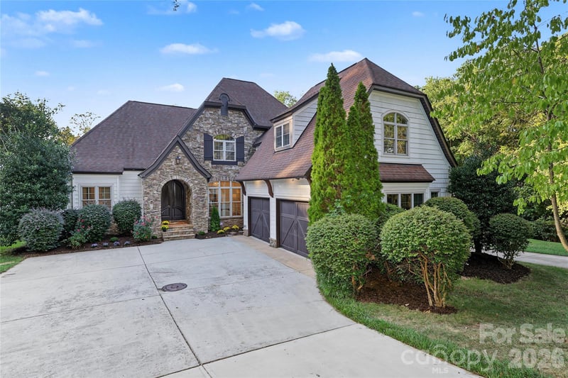 4934 Spalding Place, Charlotte, NC - 4 beds, 3.5 baths, 3,601 sqft - $1,600,000