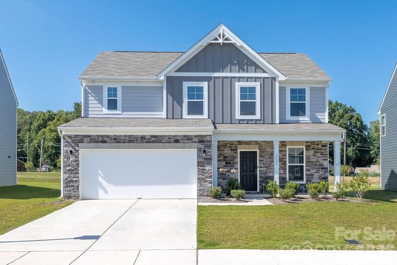 2624 Clipper Court NW, Concord, NC - 3 beds, 2.5 baths, 2,058 sqft - $459,900