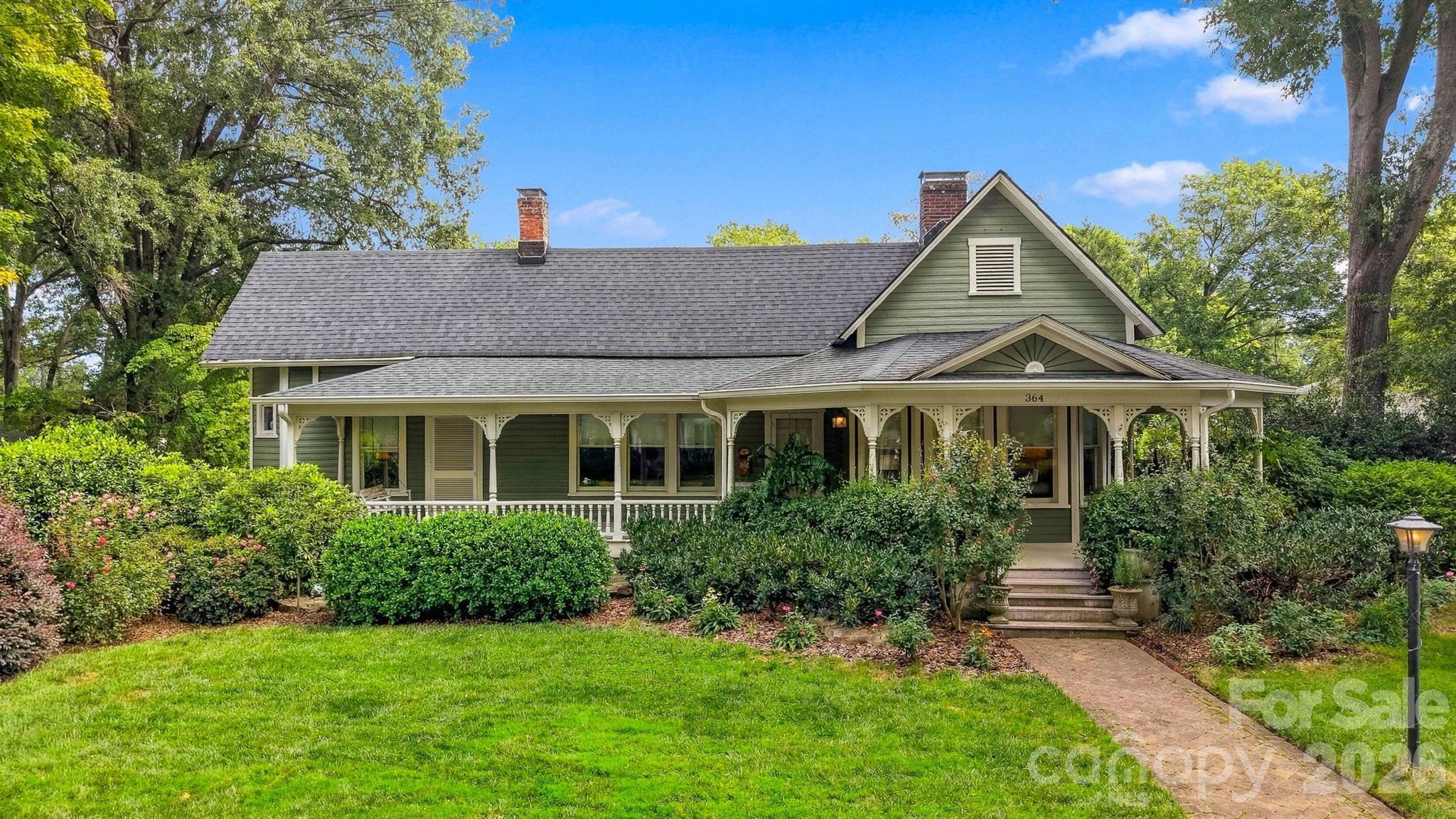 364 6th Street NW, Hickory, NC. property listing photo